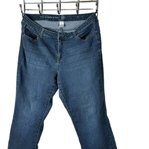 Women Signature Jeans Distressed Hem Size 18 Sku 1480